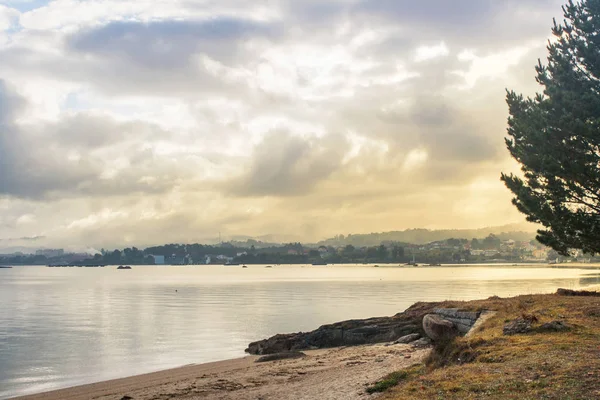 Sinas Plaj Vilanova Arousa Bulutlu Şafak — Stok fotoğraf