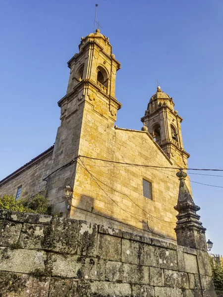 Façade de l'église Saint Benito à Cambados — Photo