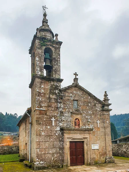 Fachada Campanario Santa Cristina Covas Iglesia Románica Ciudad Meaho Galicia —  Fotos de Stock