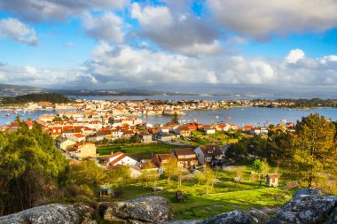 Con do Forno 'dan Arousa Adası panoramik görüntüsü