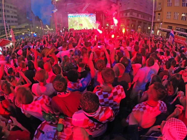 Zagreb Croazia Giugno Tifosi Croati Calcio Sulla Piazza Ban Jelacic — Foto Stock