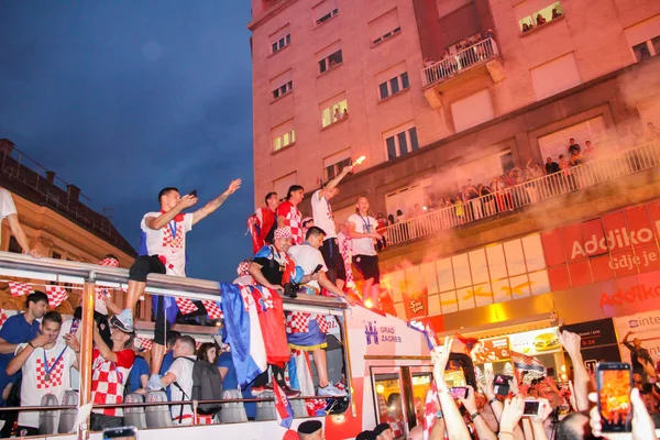 Zagreb Croacia Julio 2018 Equipo Fútbol Croata Llega Través Multitud — Foto de Stock