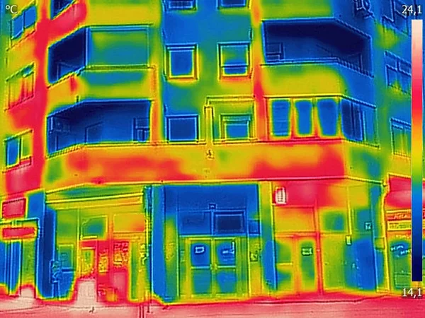 Rilevare Perdita Calore All Esterno Dell Edificio Utilizzando Fotocamera Termica — Foto Stock