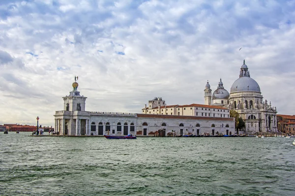 View Beautiful Buildings Gondolas Bridges Canals Venic — стоковое фото