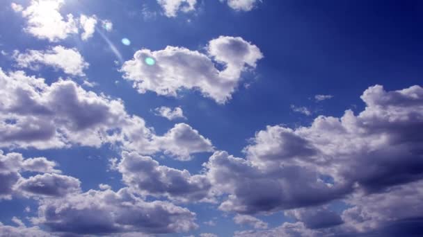 Nubes Ondulantes Cielo Azul Lapso Tiempo Video — Vídeos de Stock