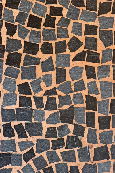 Revestimento de mosaico de pedras pequenas multicoloridas — Fotografia de Stock
