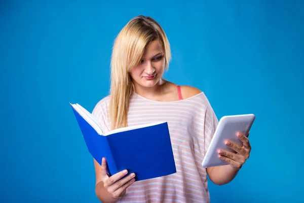 Modern Education Devices Reading Books Learning Choice Concept Blonde Woman — Stock Photo, Image