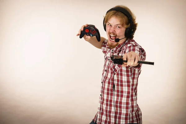 Nerd Friki Joven Adulto Hombre Jugando Videoconsola Sosteniendo Pistola Con —  Fotos de Stock