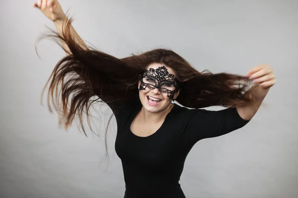 Gelukkig Vrij Mysterieuze Vrouw Dragen Black Eye Lace Masker Hebben — Stockfoto