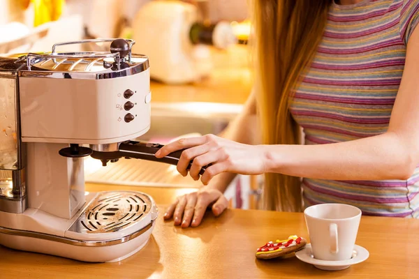 Woman Kitchen Making Hot Drink Coffee Machine Barista Home — Stock Photo, Image