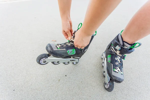 Unrecognizable Woman Putting Roller Skates Female Being Sporty Having Fun — Stock Photo, Image