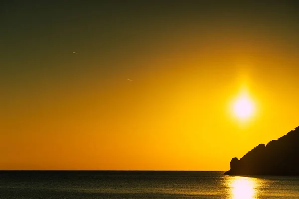 Puesta Sol Salida Del Sol Sobre Superficie Del Mar Paisaje — Foto de Stock