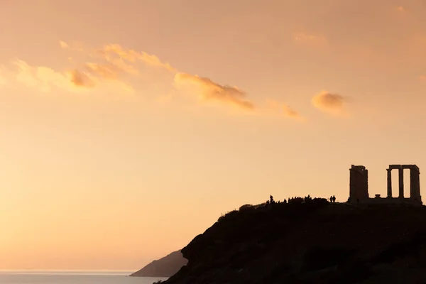 Kreikka Cape Sounion Muinaisen Poseidonin Temppelin Rauniot Auringonlaskun Aikaan Matkakohteet — kuvapankkivalokuva