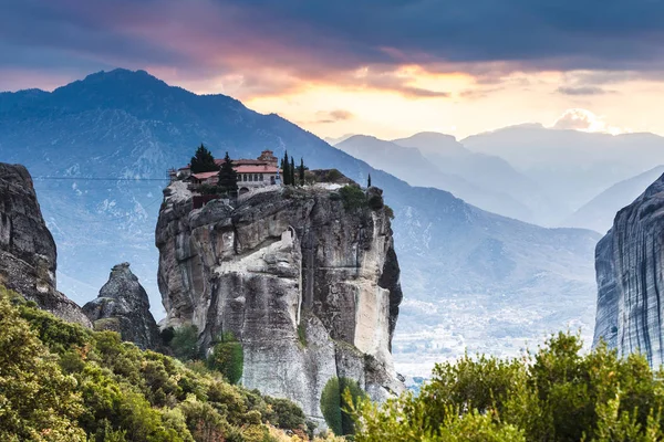 Mosteiro Santíssima Trindade Penhasco Destinos Gregos Mosteiros Meteora Grécia Kalambaka — Fotografia de Stock