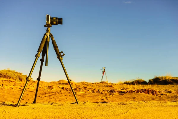 Câmera Profissional Que Leva Vídeo Filme Imagens Tiro Fotos Dunas — Fotografia de Stock