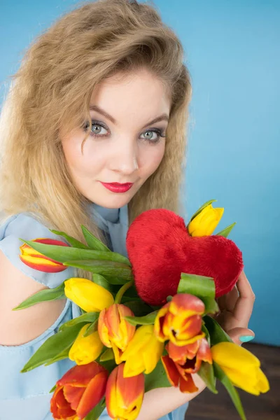 Internationella Kvinno Eller Alla Hjärtans Dag Attraktiv Lycklig Kvinna Blont — Stockfoto