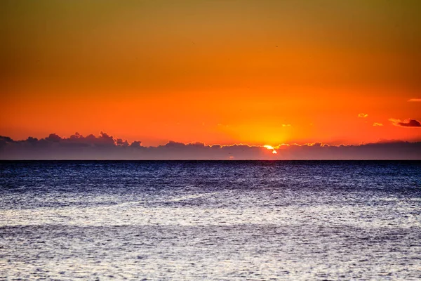 Tramonto Panoramico Alba Sulla Superficie Del Mare Paesaggio Naturale Bellissimo — Foto Stock