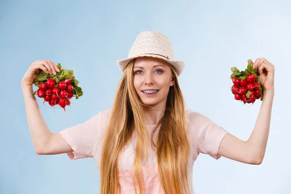 Felice Allegra Adolescente Giovane Donna Pronta Estate Indossa Abito Rosa — Foto Stock