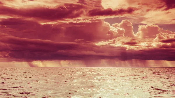 Krásné Moře Večer Baltské Moře Západ Slunce Horizont Zatažená Obloha — Stock fotografie