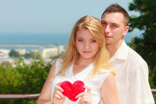 Szerelem Romantikus Kapcsolatok Fogalmát Férfi Szőke Gyalogos Városnézés Napos Gazdaság — Stock Fotó