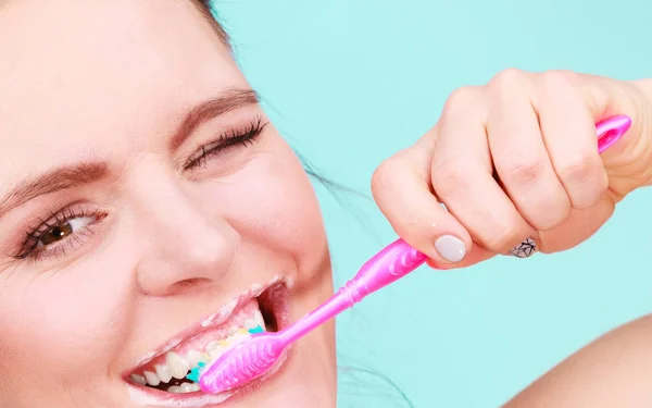 Woman Brushing Cleaning Teeth Girl Toothbrush Close Oral Hygiene Blue — Stock Photo, Image