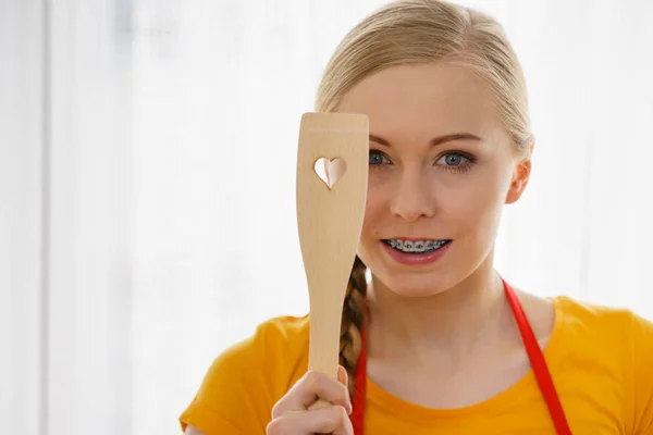 Happy Woman Holding Wooden Kitchen Spatula Heart Love Symbol Cooking — Stock Photo, Image