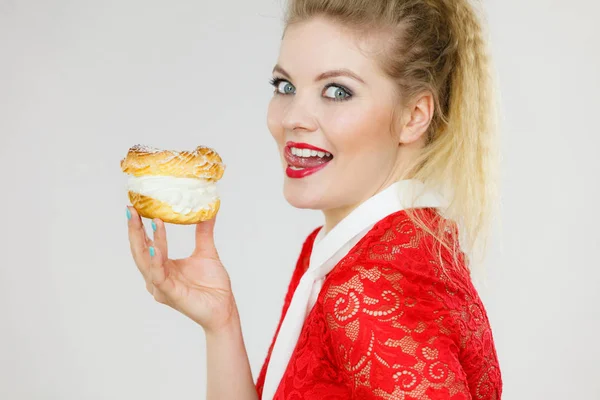 Sweet Food Happiness Concept Funny Joyful Blonde Woman Holding Yummy — Stock Photo, Image