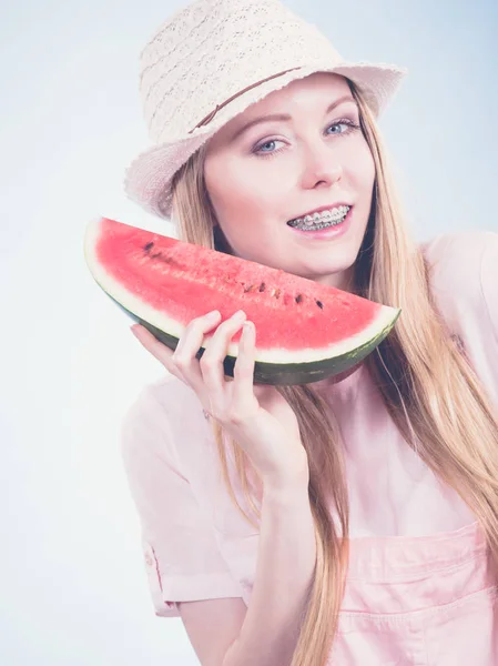 Feliz Chica Adolescente Alegre Listo Para Verano Con Sombrero Sol —  Fotos de Stock