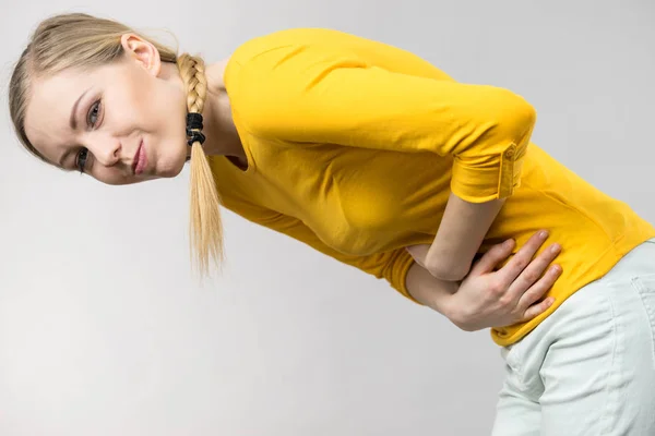 Pijnlijke Periodes Menstruele Kramp Problemen Concept Vrouw Met Maagkrampen Zeer — Stockfoto