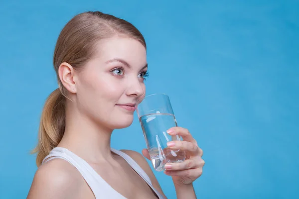 Hydratatie Gezonde Voeding Drinken Concept Vrouw Met Drinkwater Uit Een — Stockfoto
