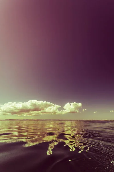 Барвистий Захід Сонця Над Вечірнім Морським Горизонтом Хмарне Небо Сцена — стокове фото