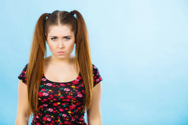 Utbildning Teenage Tonåren Koncept Arg Tonåring Student Tjej Med Ponytails — Stockfoto