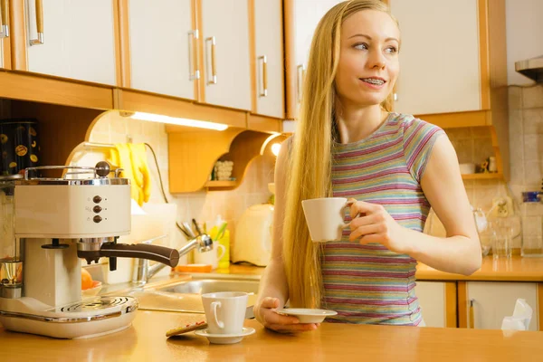 Woman Kitchen Making Hot Drink Coffee Machine Barista Home — Stock Photo, Image