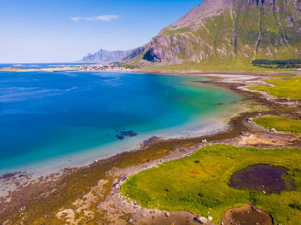 Moře Horami Norský Letní Krajina Lofoty Souostroví Nordland County Norsko — Stock fotografie