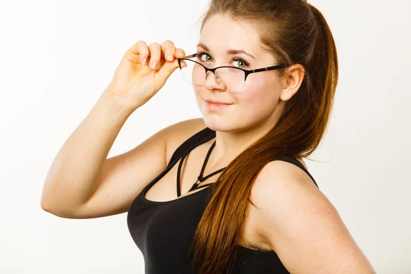 Portrait Une Femme Affaires Heureuse Une Étudiante Portant Des Lunettes — Photo