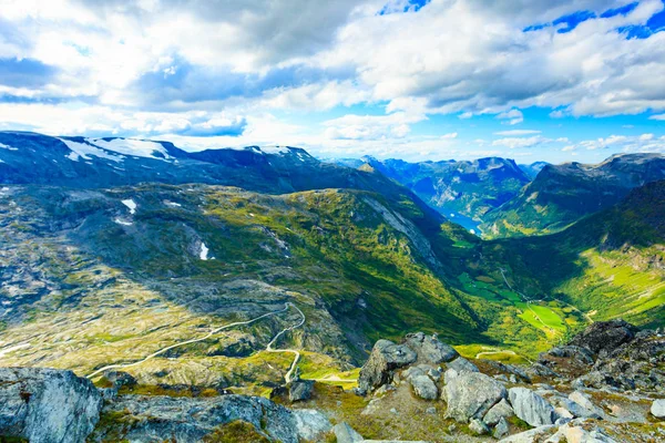 Turizm Tatili Seyahat Dalsnibba Bakış Açısından Geirangerfjord Dağların Manzarası Geiranger — Stok fotoğraf