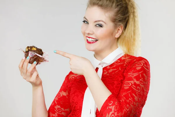 Sweet Food Sugar Make Happy Attractive Blonde Woman Holds Yummy — Stock Photo, Image