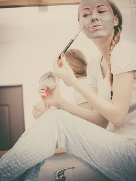 Skincare Young Woman Wearing Nightwear Sitting Sink Bathroom Applying Brush — Stock Photo, Image