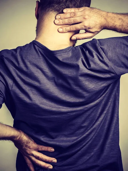 Vista Volta Homem Vestindo Camisola Azul Com Dor Pescoço Articulações — Fotografia de Stock