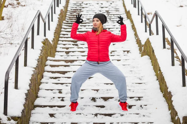 Ejercicio Deportivo Aire Libre Ideas Atuendo Deportivo Mujer Que Usa — Foto de Stock