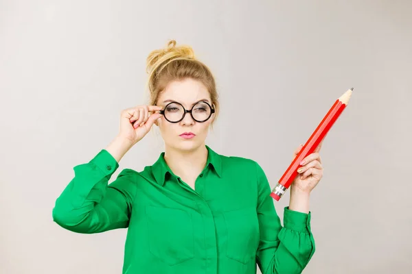 Pensamiento Confuso Persona Busca Una Solución Pensativa Estudiante Reflexiva Mujer — Foto de Stock