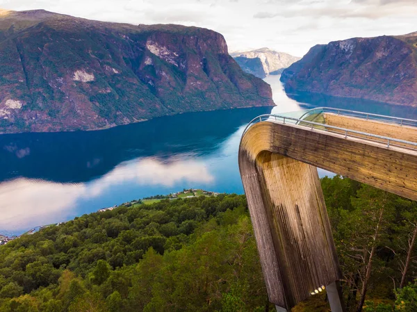 Widok Lotu Ptaka Krajobraz Aurlandsfjord Punktu Widokowego Stegastein Wczesnym Rankiem — Zdjęcie stockowe