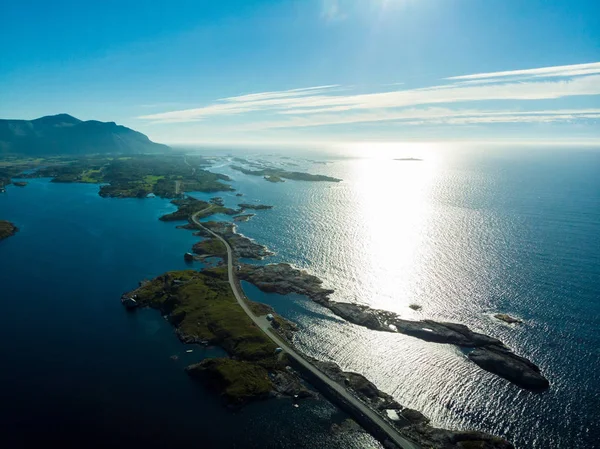 Vista Aérea Ponte Rodoviária Atlântica Mundialmente Famosa Atlanterhavsvegen Noruega Europa — Fotografia de Stock