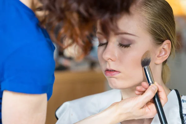 Visage Concept Close Woman Getting Make Face Applying Bronzer Brush — Stock Photo, Image