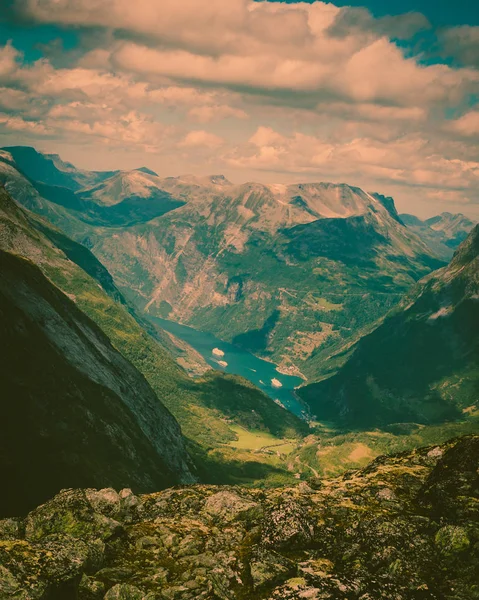 Turismo Férias Viagens Fantástica Vista Sobre Paisagem Geirangerfjord Montanhas Miradouro — Fotografia de Stock