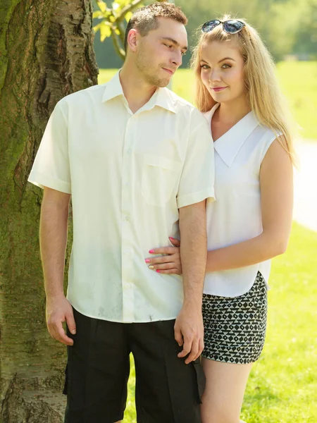 Liefde Romantisch Wandelconcept Man Blonde Vrouw Hebben Romantisch Date Park — Stockfoto