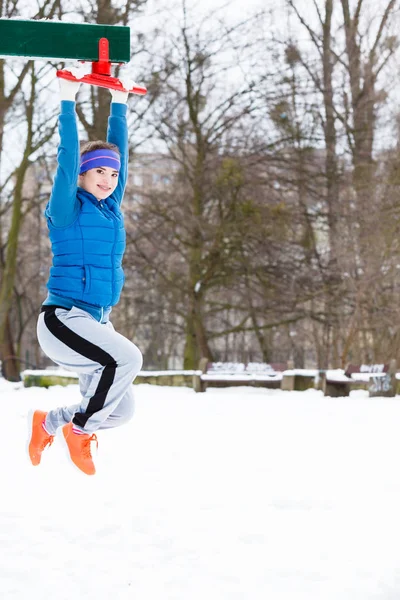 Outdoor Sportübungen Sportliche Outfit Ideen Frau Warmer Sportbekleidung Trainiert Winter — Stockfoto