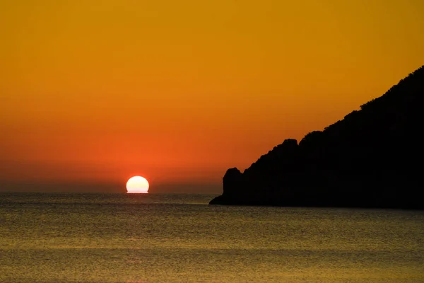 Puesta Sol Salida Del Sol Sobre Superficie Del Mar Paisaje — Foto de Stock