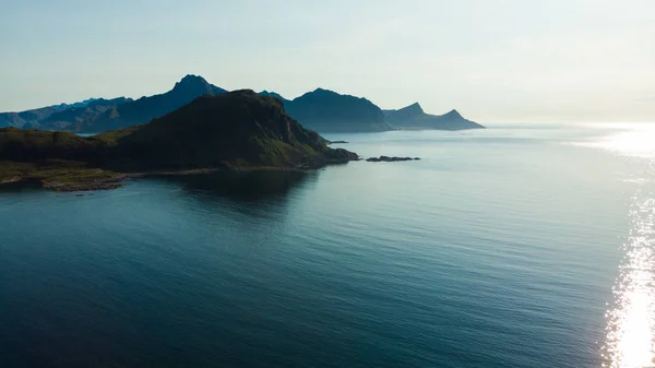 Côte Île Vestvagoy Uttakleiv Emplacement Paysage Marin Avec Littoral Rocheux — Photo