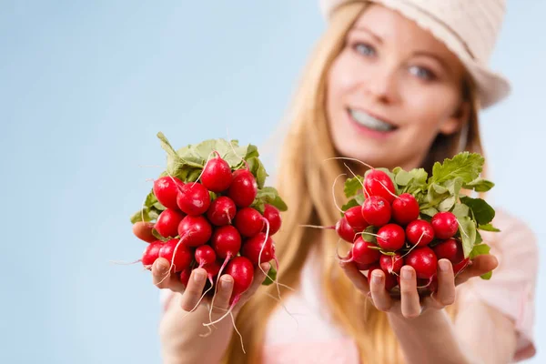 Glückliche Junge Frau Teenageralter Bereit Für Den Sommer Rosa Outfit — Stockfoto